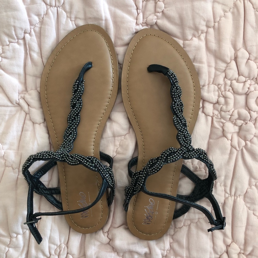 Worn ONCE cute black sandals